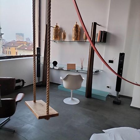 Spirit Of The Moon Apartment Brescia Ngoại thất bức ảnh
