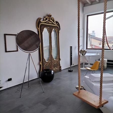 Spirit Of The Moon Apartment Brescia Ngoại thất bức ảnh